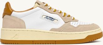Autry SNEAKERS MEDALIST LOW IN SUEDE E PELLE SAND E WOOD