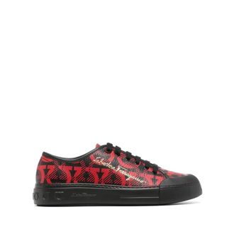 Ferragamo Gancini Logo-Top Trainers