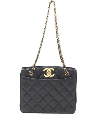 Chanel 2010s quilted chain shoulder bag - women - Caviar Leather - One Size - Black