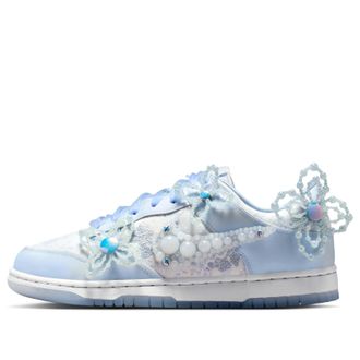 Nike (WMNS) Nike x Susan Fang Dunk Low Baby Blue HV8575-100