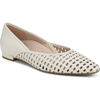 Vionic Gracia Flat in Ivory at Nordstrom, Size 7.5