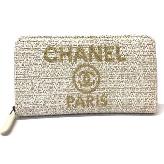 Chanel White Tweed Coin Purse/Coin Case (Pre-Owned)