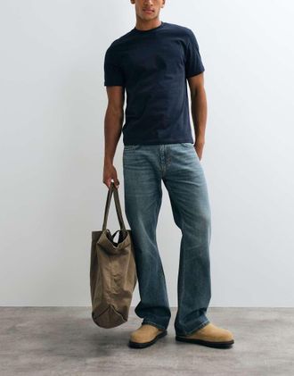Weekday Jeans bootcut dritti a vita bassa lavaggio blu polvere