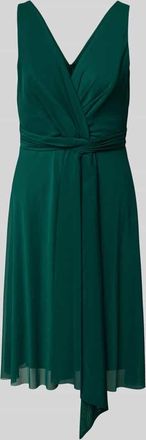 Troyden Collection Cocktailkleid mit V-Ausschnitt in Smaragd, Gr&ouml;&szlig;e 32