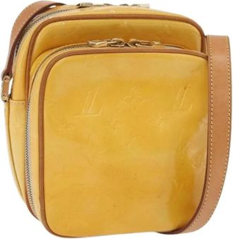 Louis Vuitton Pre-owned Cross Body Bags, female, Yellow, Size: ONE SIZE Pre-owned Vintage Patent Leather Shoulder Bag