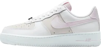 Nike (WMNS) Nike Air Force 1 07 SE White Bleached Lilac IV4721-100