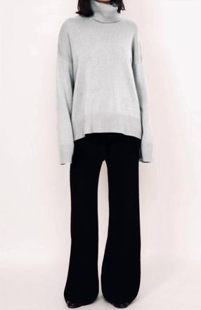 Kathryn McCarron Charlie Oversized Cashmere Turtleneck Sweater In Grey