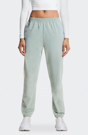 On Focus Stretch Joggers in Mineral at Nordstrom, Size X-Small