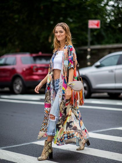 Amiamo il kimono, ma come abbinarlo? Le idee più cool per il 2021