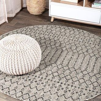 Jonathan Y Designs Ourika Moroccan Geometric Textured Weave Indoor/Outdoor Round Area Rug in Light Gray/black at Nordstrom, Size 4Ft 0In X 4Ft 0In