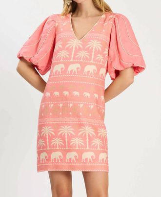 Tyler B&ouml;e Short Sleeve V-Neck Sheath Dress In Shell Pink