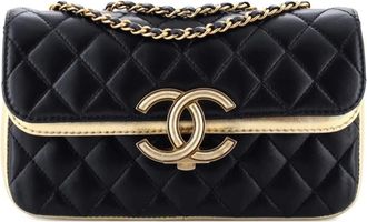 Chanel CC Chic Double Flap Bag Quilted Lambskin Small crossbody bag - Zwart
