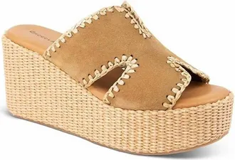 Chocolat Blu Womens Jaxx Wedge Sandal In Camel