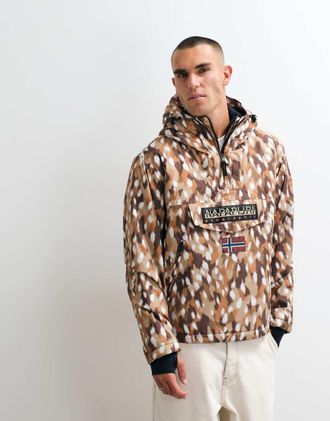 Napapijri anorak con logo box e stampa cervo-Marrone