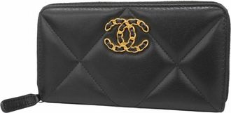 Chanel Black Leather Wallet (Bi-Fold) (Pre-Owned)