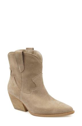 Zigi Soho Victoryy Pointed Toe Western Boot in Sand Suede at Nordstrom, Size 10