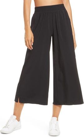 Zella Getaway Flowy High Waist Crop Wide Leg Pants in Black at Nordstrom, Size Small