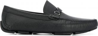 Ferragamo Mens Vara Buckle Driving Shoes In Black