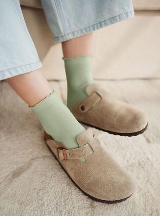 Simons Womens Solid lettuce-trim ankle socks