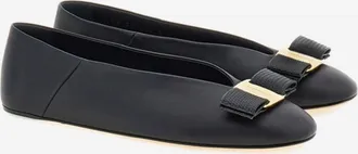 Ferragamo Womens Ballerina Flats Vanna Leather Black