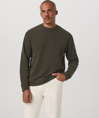 Vuori Clothing Beach Fleece Crew Neck Shirt | Dark Oregano Heather | Medium