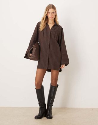 Asos Vestito camicia corto marrone a righe con polsini ampi e tasche oversize