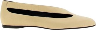 Khaite Minimalistische Leren Ballet Flats - Dames - Ballerinas - Beige - 40 EU - Schoenen