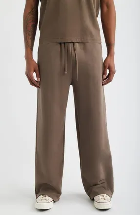 Elwood Core Straight Leg Sweatpants in Vintage Brown at Nordstrom, Size X-Large