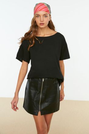 Trendyol Vrouwen Boothals Standaard mouw Basis T-shirt