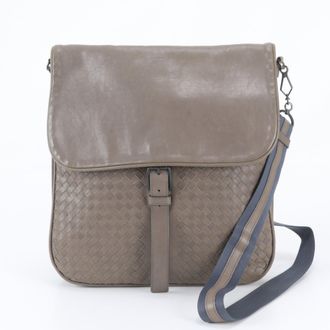 Bottega Veneta Gray Leather Messenger Bag Shoulder Bag (Pre-Owned)