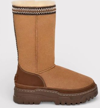 UGG Womens Classic Tall TrailGazer Boot Chestnut - Brown - Size: 5