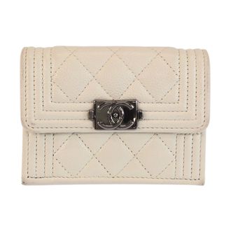Chanel White Leather Wallet (Tri-Fold) (Pre-Owned)