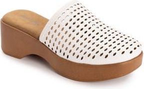 Muk Luks Callen Platform Clog in White at Nordstrom Rack, Size 11
