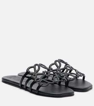 Loewe Sandalias Paulas Ibiza Petal de piel con anagrama
