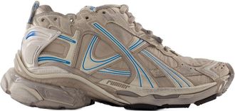 Balenciaga Unisex Chunky Technical Runner Sneaker Beige Synthetic