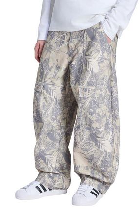 adidas Originals Loose Fit Leaf Print Canvas Cargo Pants in Putty Grey/Grey /Beige at Nordstrom, Size 32
