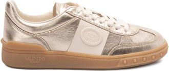 Valentino Goudkleurige Leren Sneakers met Logopanelen - Dames - Sneakers - Geel - 39 EU - Leer - Schoenen