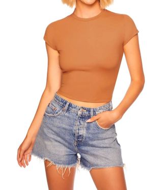 Susana Monaco Short Sleeve Top In Caramel