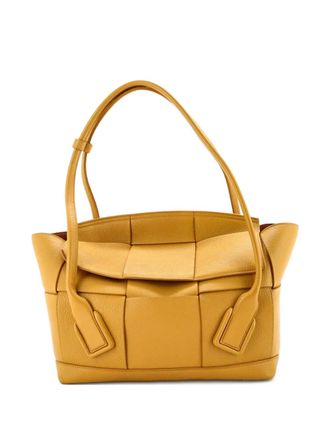 Bottega Veneta Arco Bag Maxi Intrecciato Leather Medium shoulder bag - women - Calf Leather - One Size - Yellow