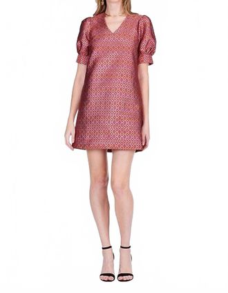 Jade Yoga V-Neck Short Sleeve Shift Dress In Groovy Grid