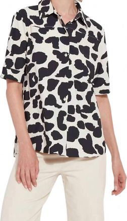 Lyss&eacute; Printed Josie Short Sleeve Button Down Shirt In Wild Contrast
