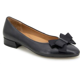 Gentle Souls Abigail Bow Pump in Black Leather at Nordstrom Rack, Size 8.5