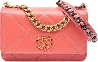 Chanel Borsa a tracolla 19 in pelle di agnello trapuntata con catena 2020 - Rosa