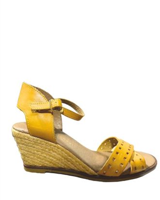 Eric Michael Womens Dakota Ankle Strap Sandals In Yellow