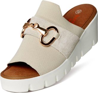 bernie mev. Womens Venti Buckle Wedge Sandals In Nude