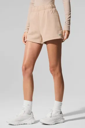 Alo | Accolade Short in Macadamia, Size: Medium