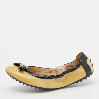 Tod's Tods Beige Patent Leather Embellished Tassel Scrunch Ballet Flats