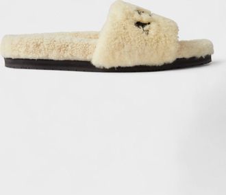 Amiri Mens Shearling Fur Logo Slippers Beige - Size UK 10