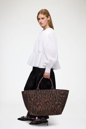 Ganni Autumn Maple Tote XXL in Gradient Red Leopard