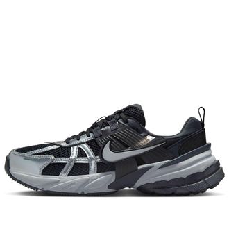 Nike (WMNS) Nike V2K Run Black Metallic Silver FD0736-005